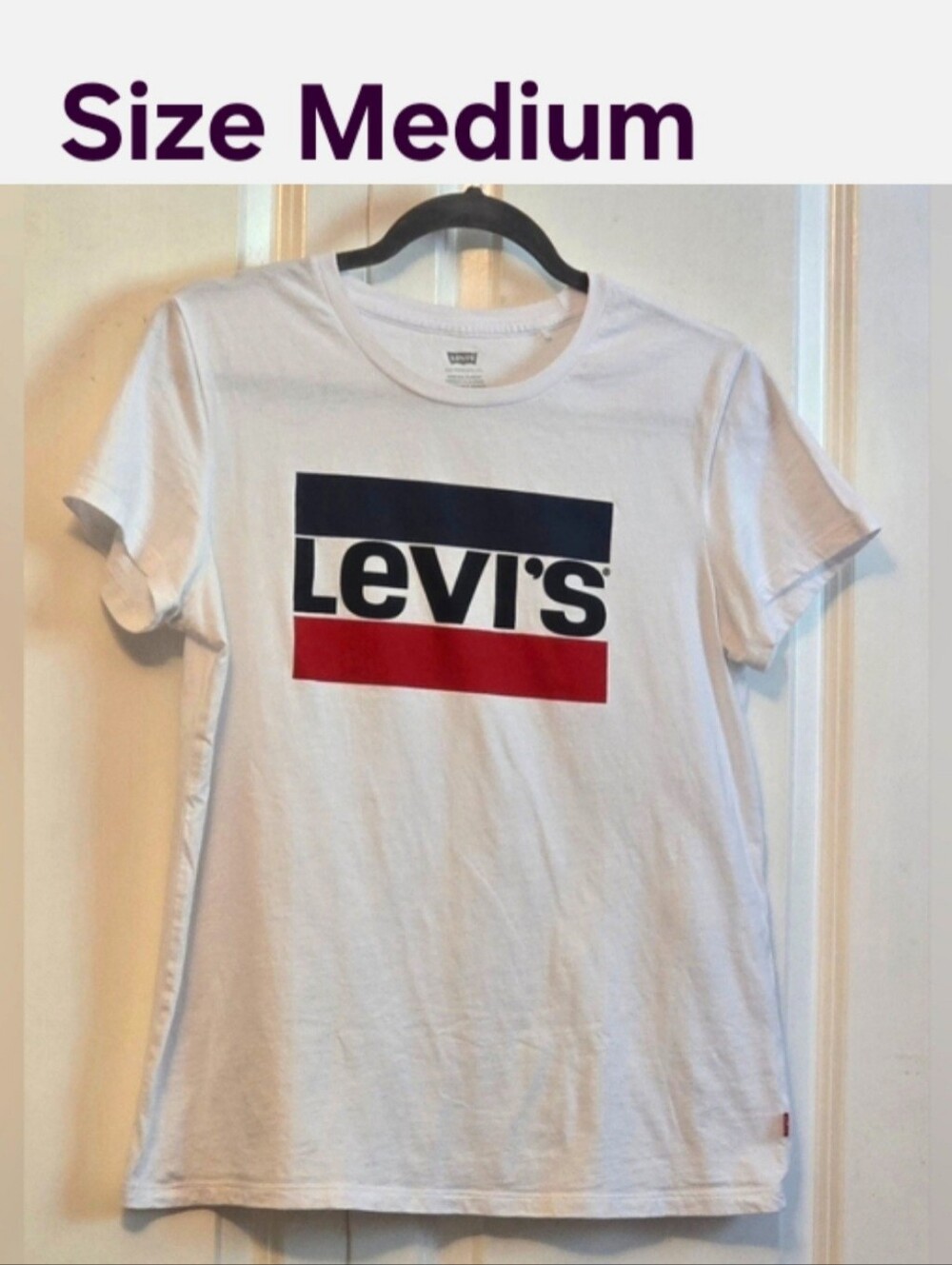 Levi's T-Shirt Ladies Size Medium Red White and Blue Logo on the Front